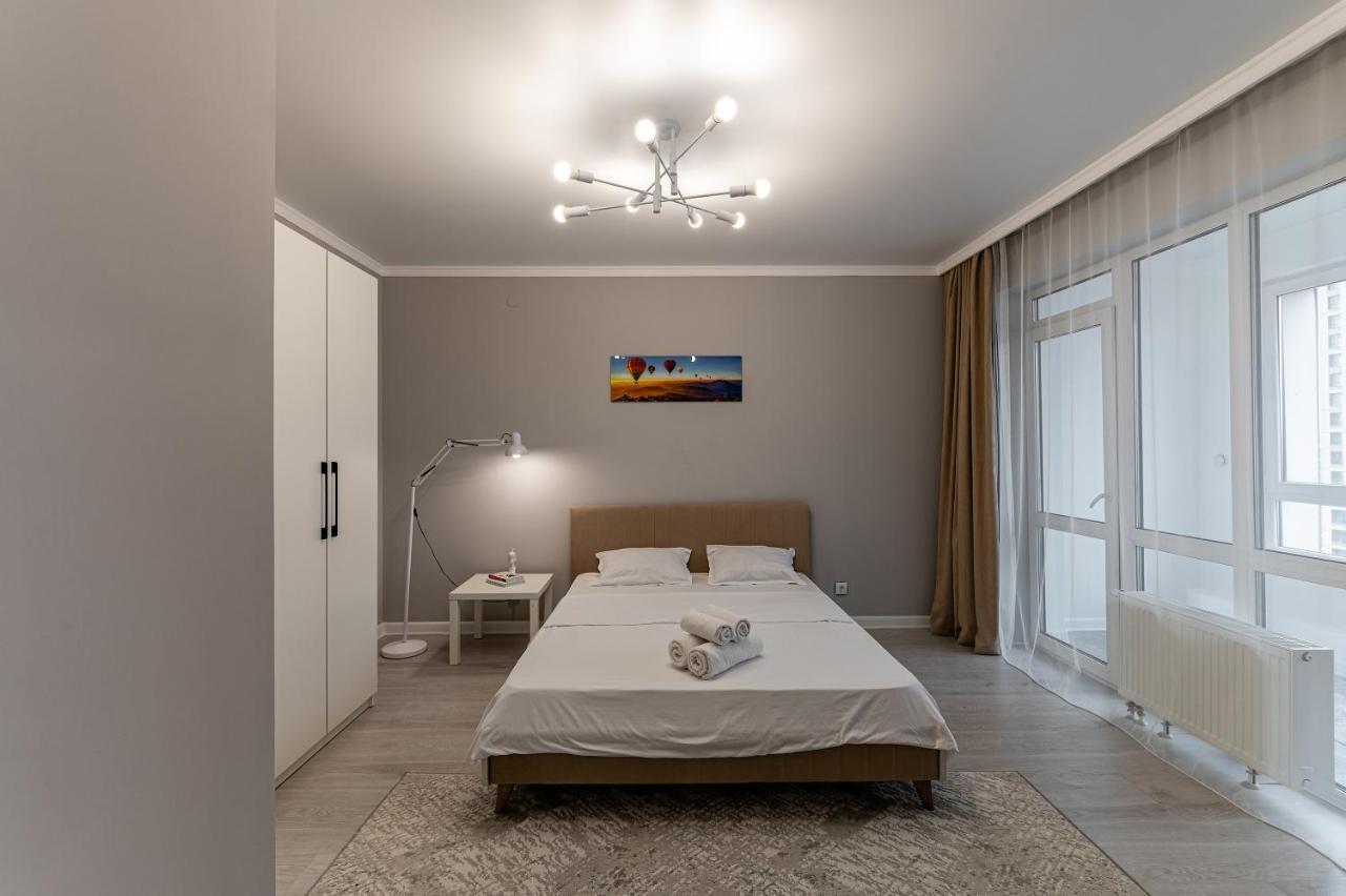 Apartmán Уютная 1 Комнатная Freedom Astana Exteriér fotografie