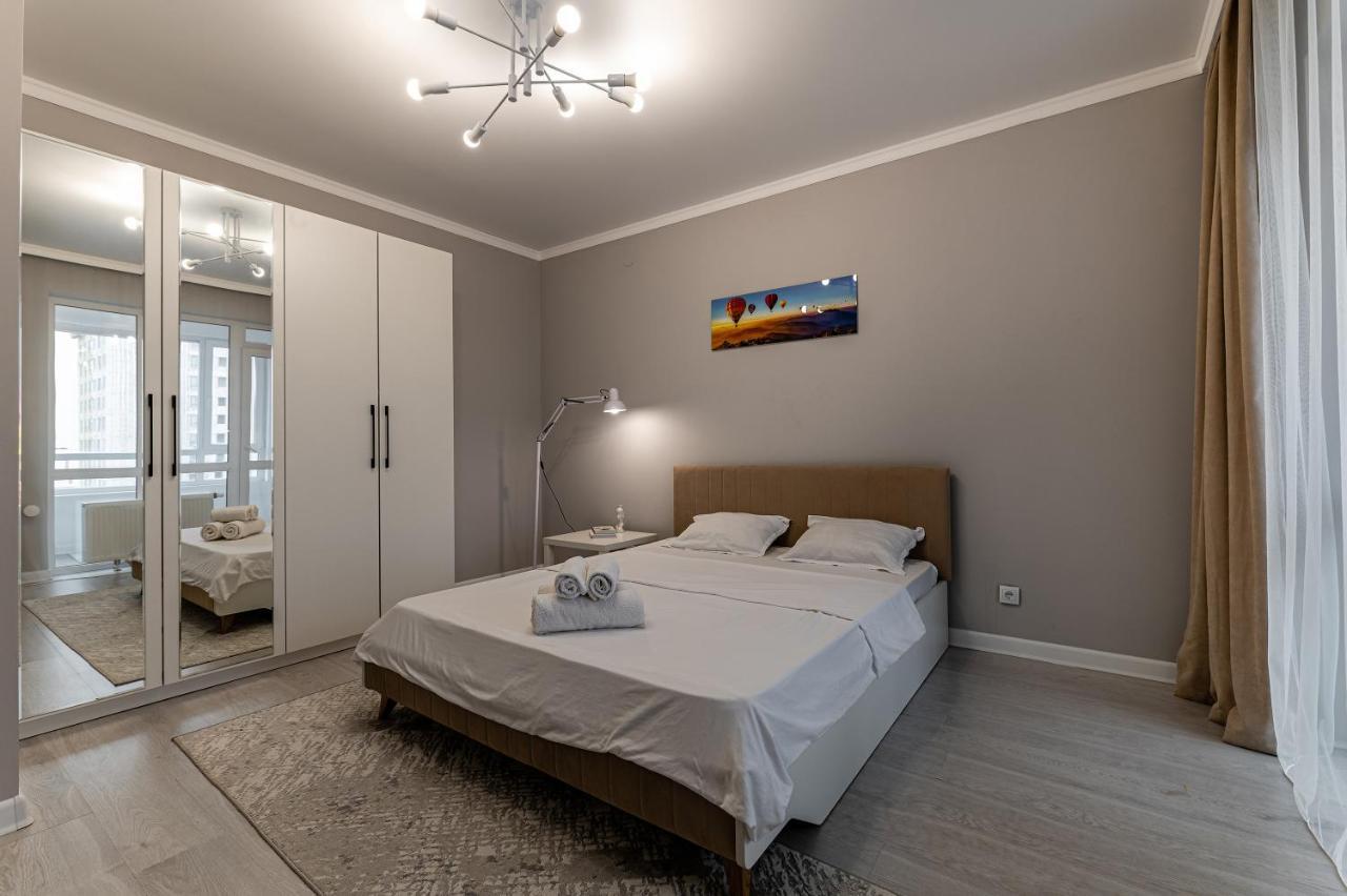 Apartmán Уютная 1 Комнатная Freedom Astana Exteriér fotografie